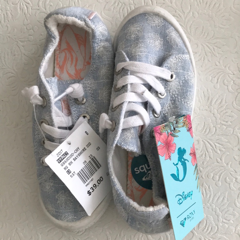 Girls Roxy sneakers size 13